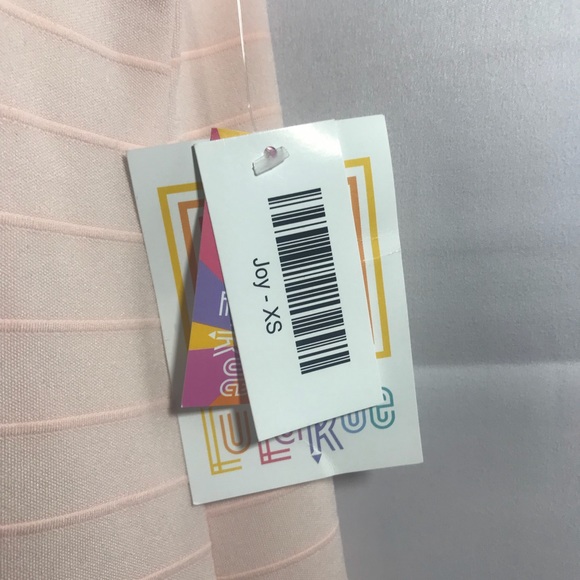 11. LuLaRoe Joy Vest Duster in Peach - Picture 6 of 7